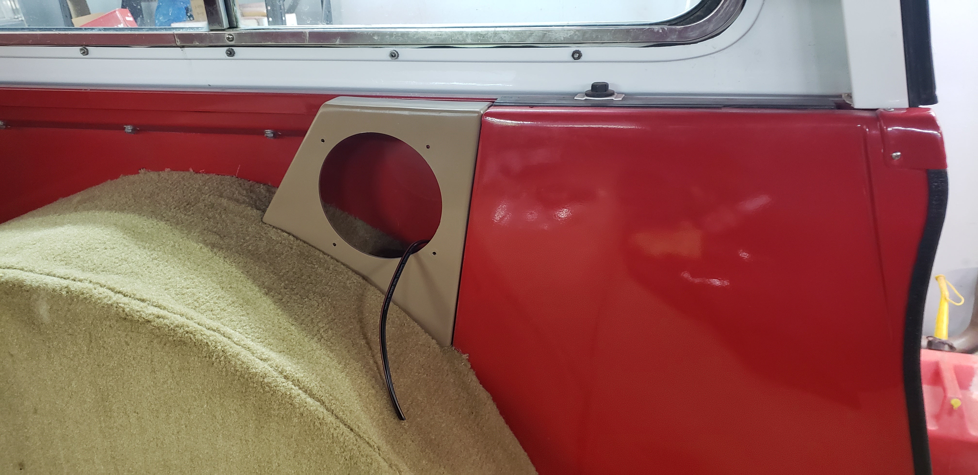 Jeepster Commando Speaker Boxes