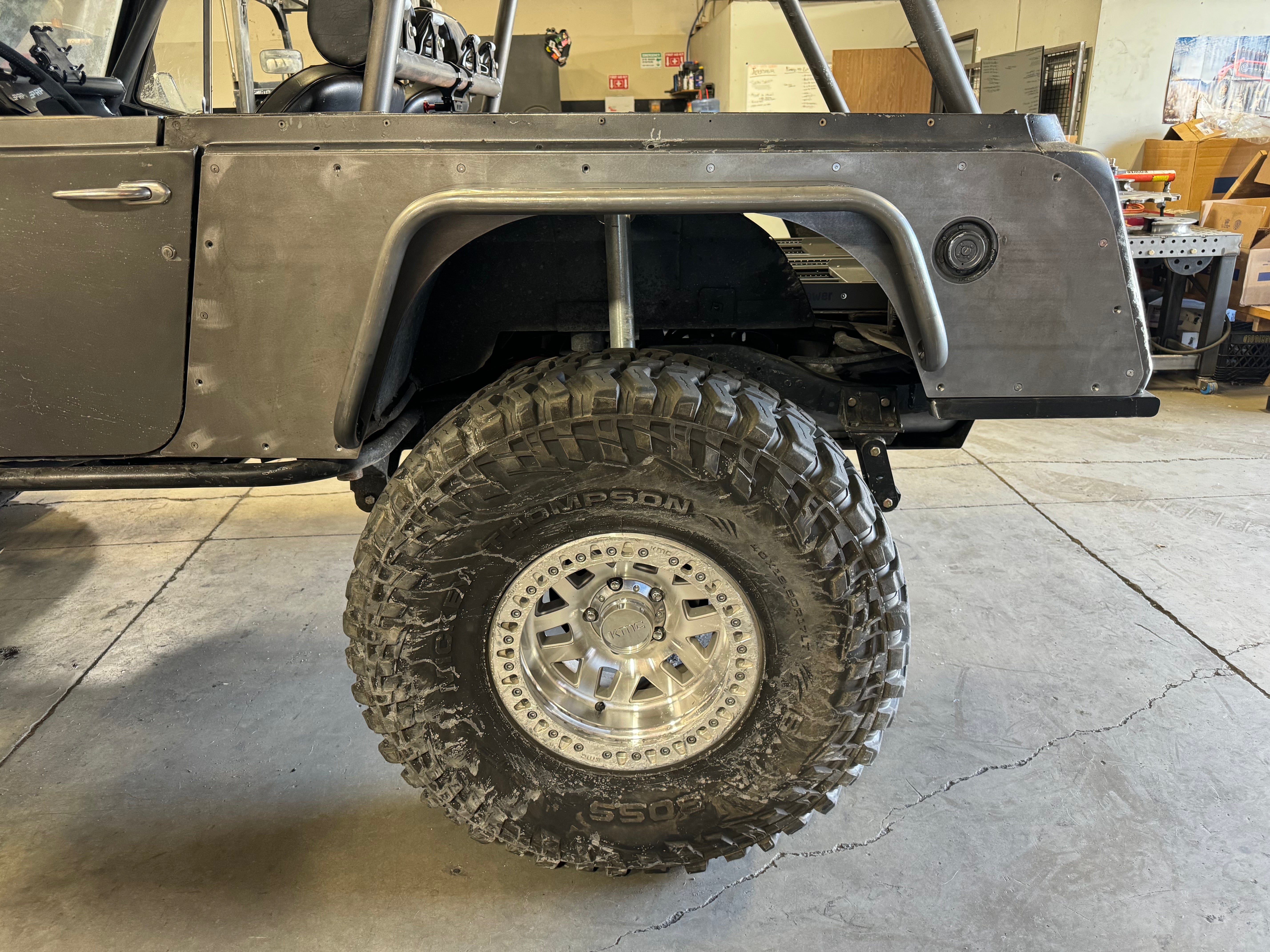 Jeepster 4" Flare Rear Fenders