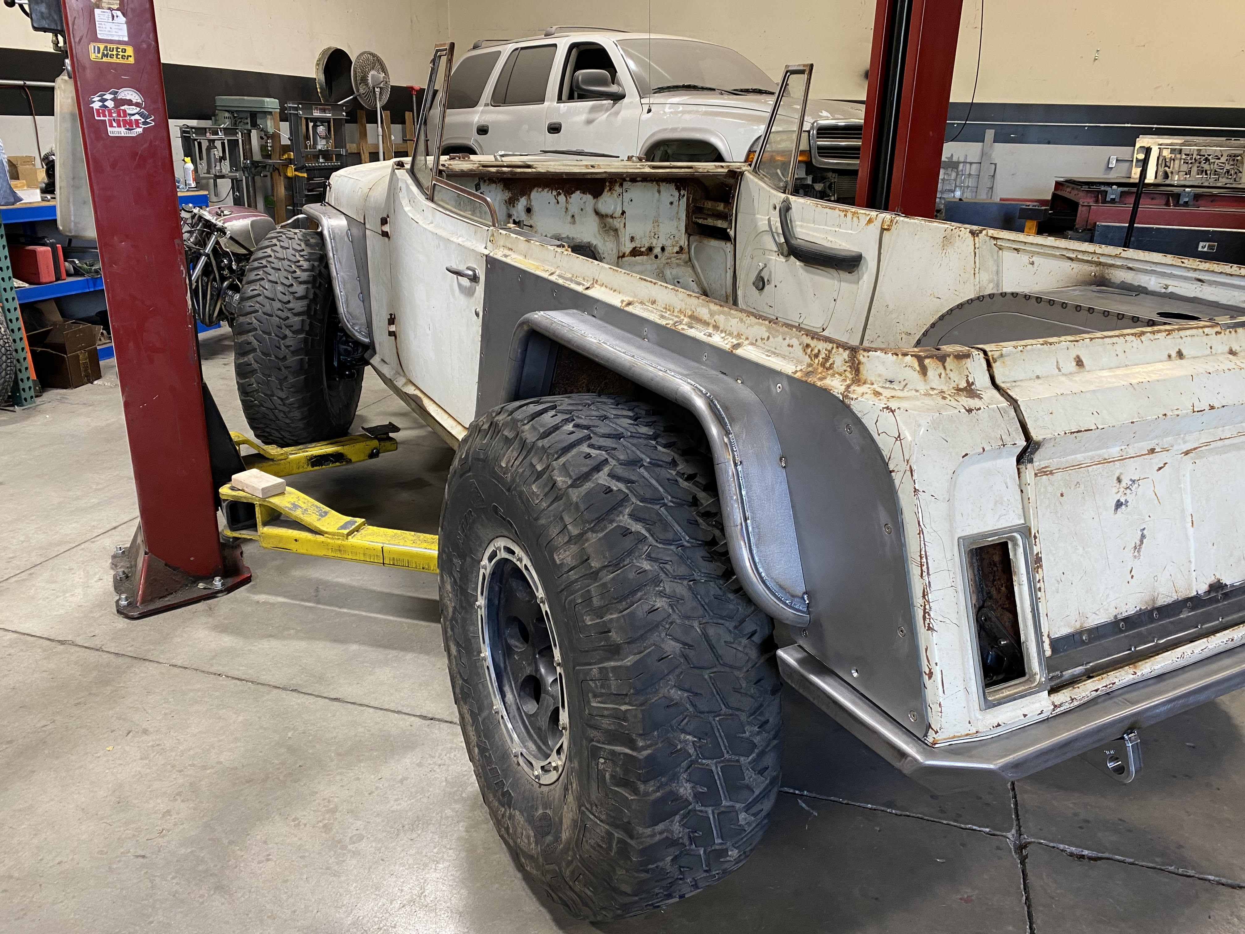 Jeepster 4" Flare Rear Fenders