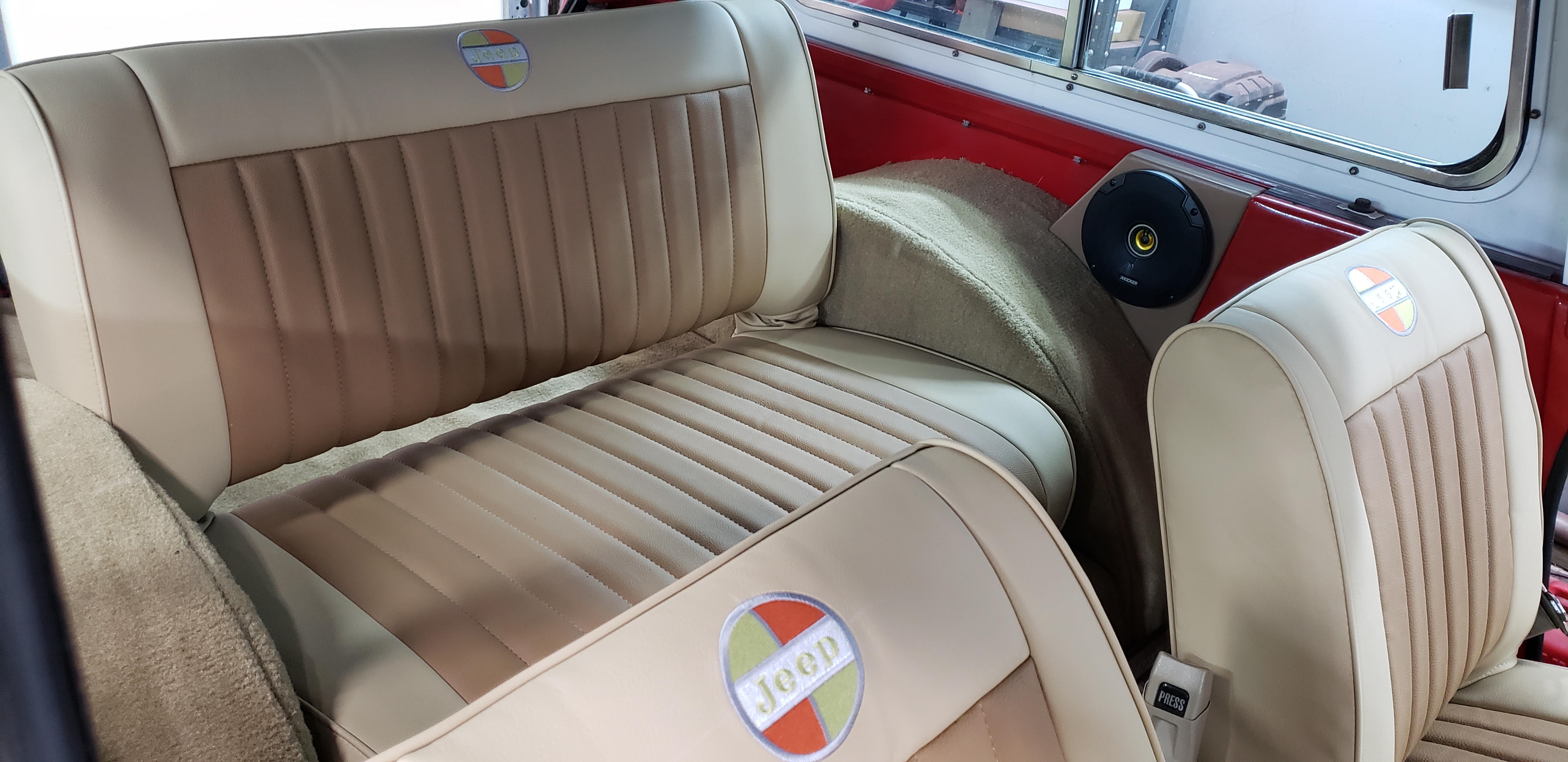 Jeepster Commando Speaker Boxes
